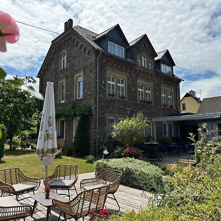 Altes Pfarrhaus 호텔 에른스트 외부 사진