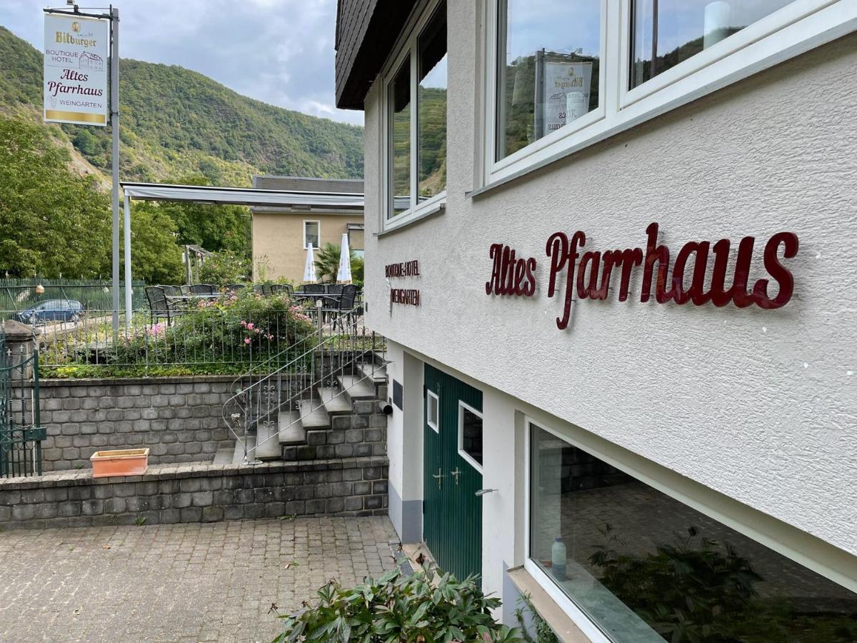 Altes Pfarrhaus 호텔 에른스트 외부 사진