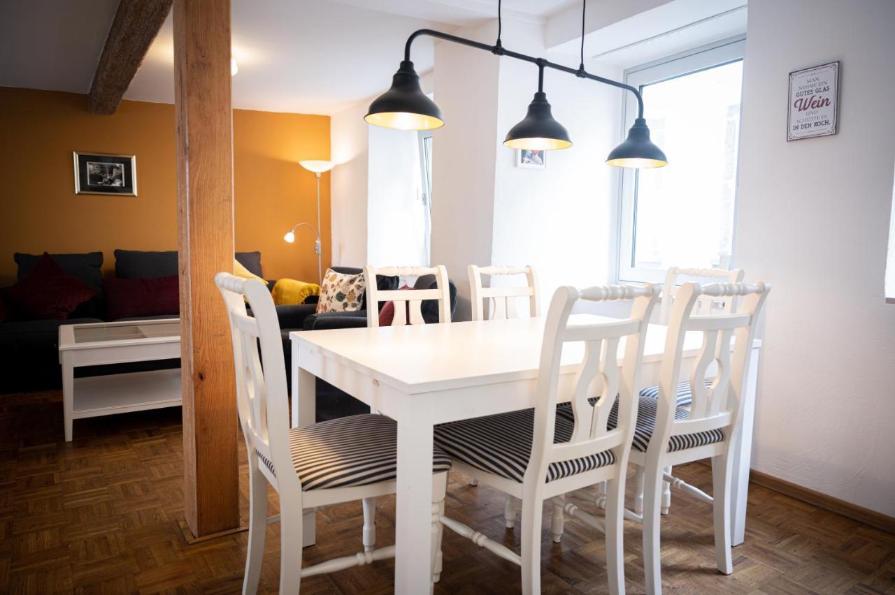 Altes Pfarrhaus 호텔 에른스트 외부 사진